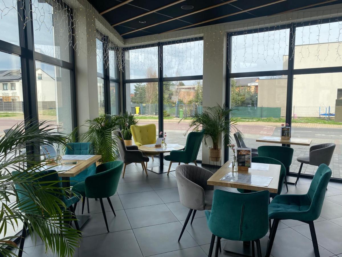 1 Tyskie Apartamenty Z Ogrodkiem Тичи Екстериор снимка